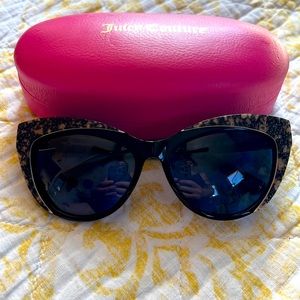 Cat eye Juicy Couture Sunglasses